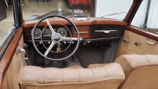 Mercedes 170S Cabriolet inredning2